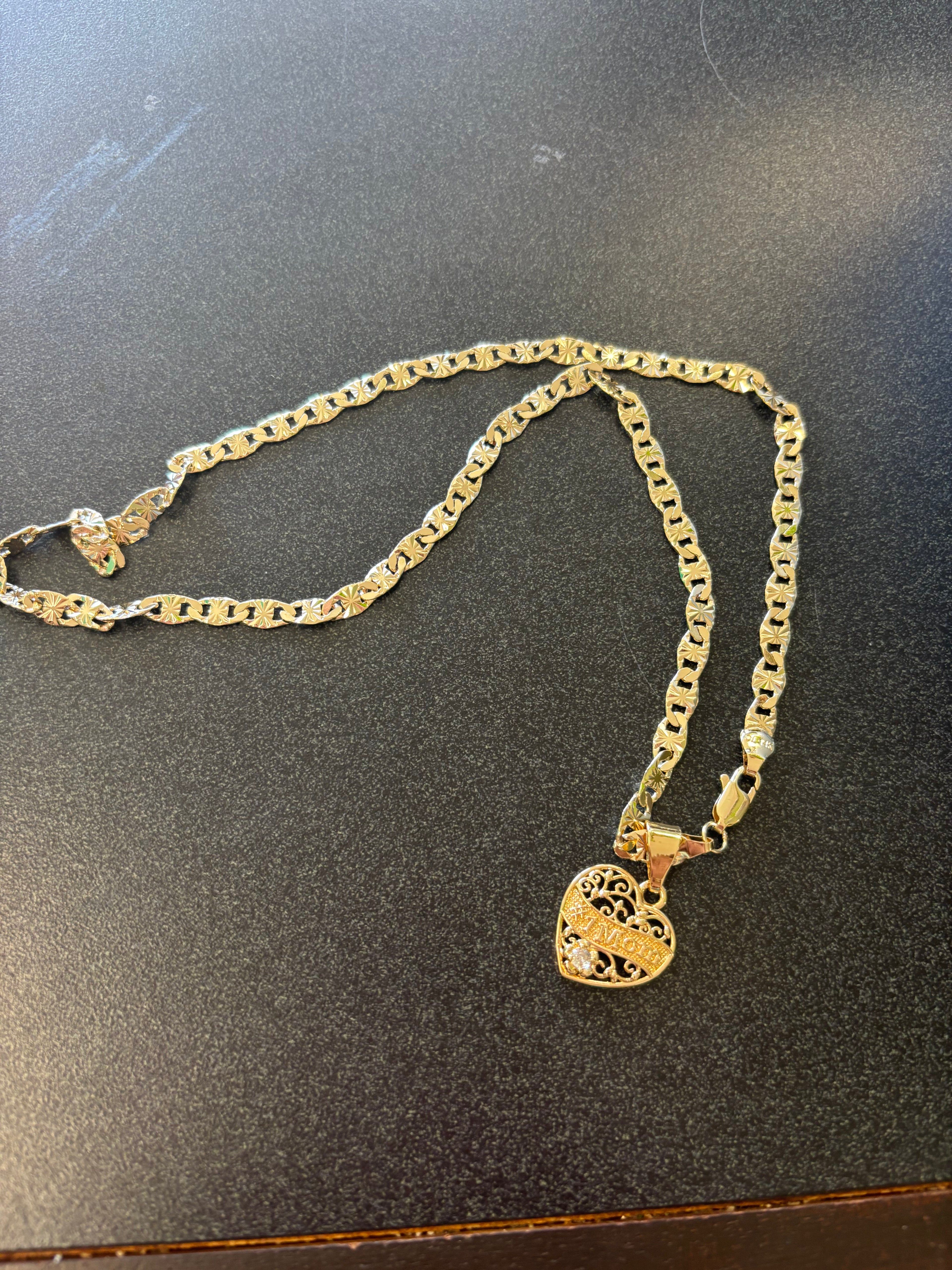 Mom heart necklace